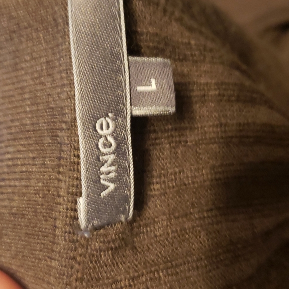 ⚡️SALE⚡️VINCE CASHMERE MIX SWEATER SZ L - Picture 2 of 5